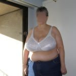 photo grosse femme en soutien gorge